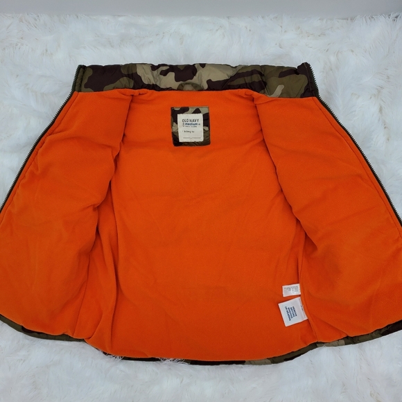 Old Navy Camouflage Puffer Vest with Vibrant Lining Boys M/8 Juniors - Picture 8 of 10